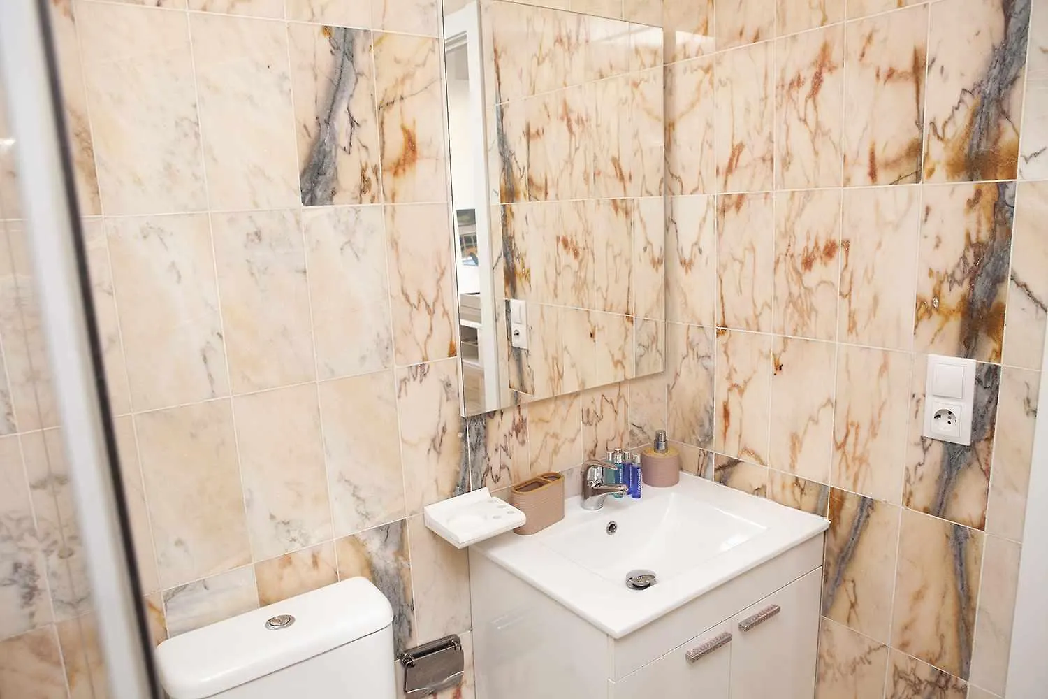 Apartamento A 100M De Playa Piscina Y Todos Los Servicios Torrox