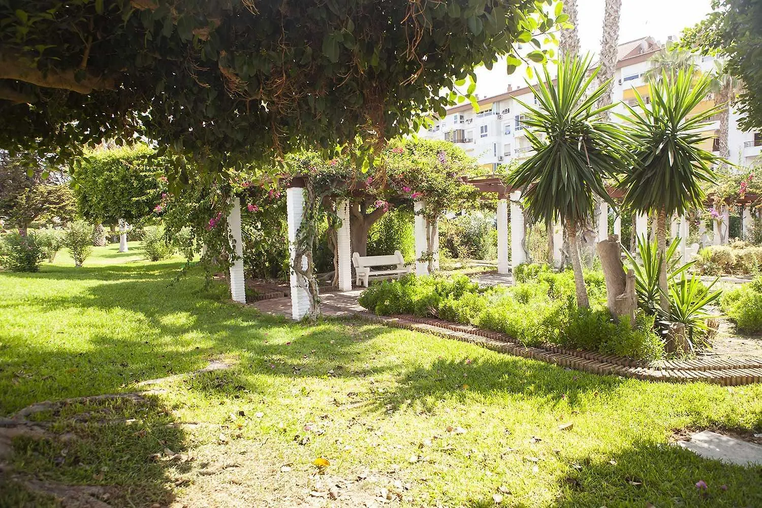 Apartamento A 100M De Playa Piscina Y Todos Los Servicios Torrox